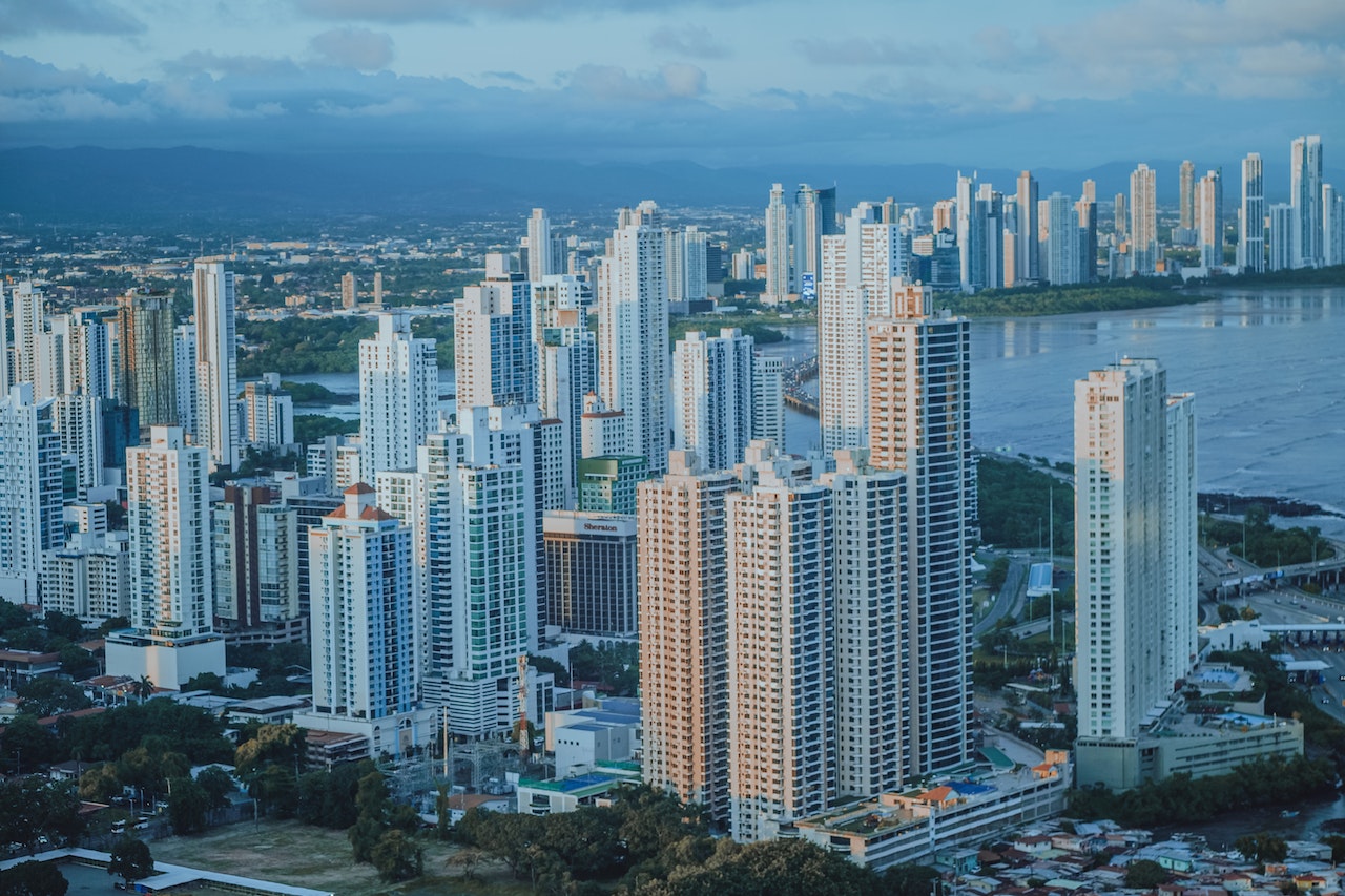 Razones por las cuales se puede obtener la Residencia Permanente en Panamá